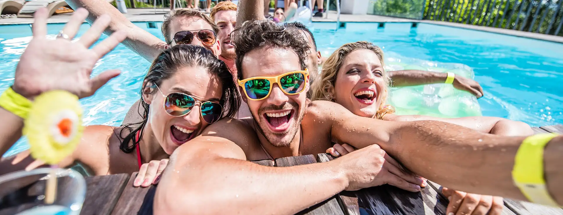 Youth hotels in Turkey (18+) without children